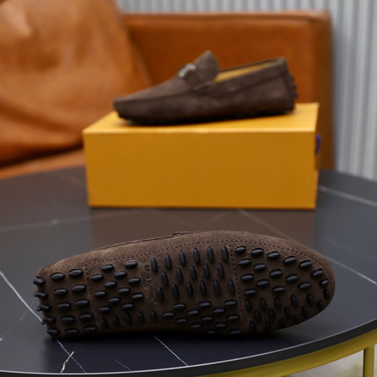 Ex-factory price: 480💰【LV】Louis Vuitton ⚠️High-end men’s driving and pedal series ⚠️38-44 (customized for 45) ⚠️All original cowhide leather! Thick and soft! Made entirely of calfskin lining! The latest non-slip beanie sole! Three-dimensional package technology! Fashionable and classic! Handicrafts! Original high quality! Feel free to compare!